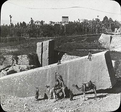 What type of stone was primarily used in the construction of the Baalbek temple complex?