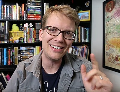 Hank Green is the founder of which environmental tech blog?