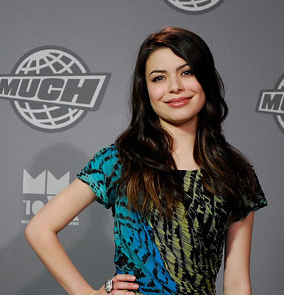 What is the name of Miranda's character in iCarly?