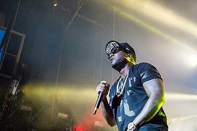 Who is featured on Jeezy's hit single "Go Getta"?