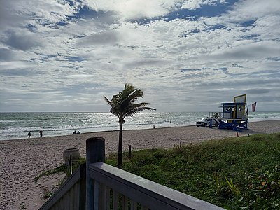 What is the nickname of Hollywood, Florida?
