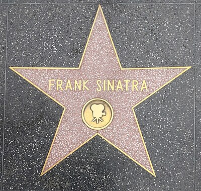 Which award did Frank Sinatra receive in 1971?