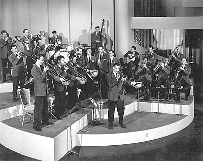 What unique feature did Glenn Miller's Orchestra have in its rhythm section?