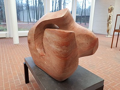 What foundation did Henry Moore establish?
