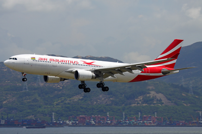 Where is the headquarters of Air Mauritius located?