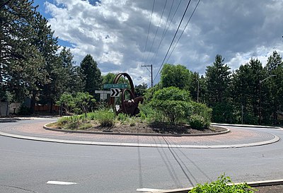 What is the rank of Bend's metropolitan area in terms of size in Oregon?