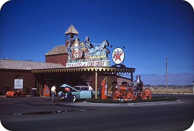 Which famous group had their final performance at the New Frontier Hotel and Casino?