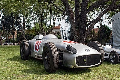 In which year did Fangio win with Chevrolet?