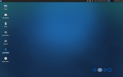 What desktop environment does Xubuntu use?