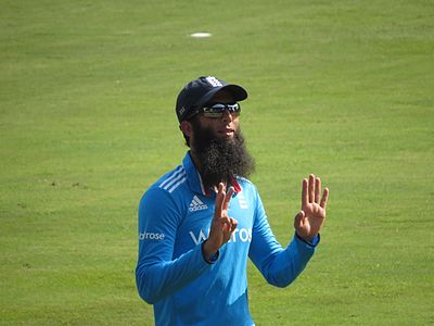 Which cricket cup did Moeen Ali win with England in 2019?