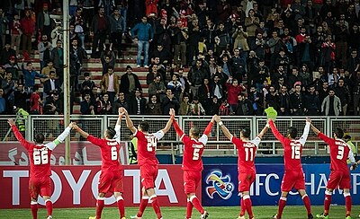 In which season did Tractor S.C. set the attendance record for a promoted team in Iranian football?