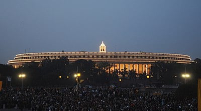 What is the administrative body responsible for managing New Delhi?