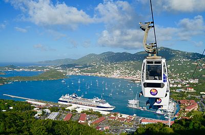 How many cruise ship passengers land in Charlotte Amalie annually?