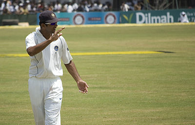 In which cricket team did Dravid serve as Captain in the Indian Premier League?