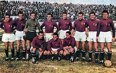 In which year was the current ACF Fiorentina refounded following bankruptcy?