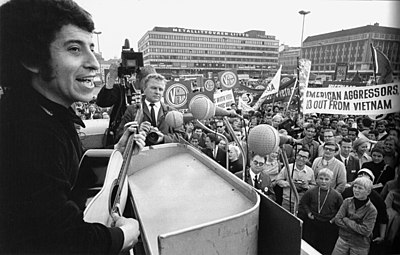 What significant event led to the arrest of Víctor Jara?