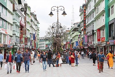 What is the famous pedestrian-only street in Gangtok?