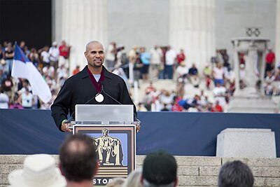 In which city did Albert Pujols attend high school?