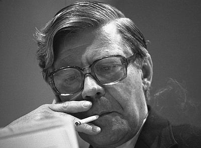 What was the main reason for Helmut Schmidt's clash with the SPD's left wing?