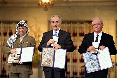 Which positions has Shimon Peres held?[br](Select 2 answers)