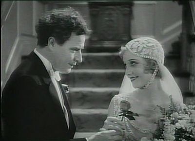 Was Madge Bellamy a popular leading lady in her prime?