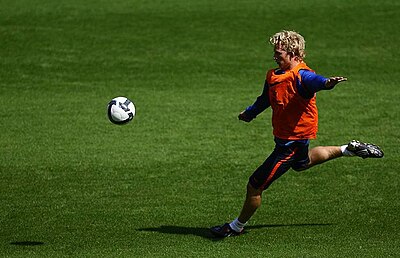 Which Premier League club did Kuyt join in 2006?