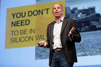 Which computer mail-order businesses did Marc Randolph help found?