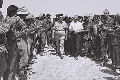 What organization did Eshkol help establish related to worker's rights?
