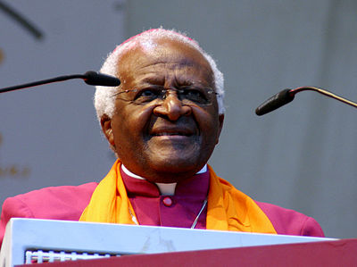 Which international award did Desmond Tutu receive in 1986?