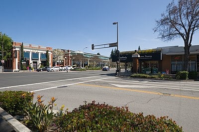 Which university is located near Menlo Park?