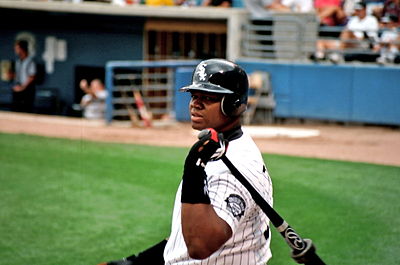 What is Frank Thomas's franchise record for career home runs with the White Sox?