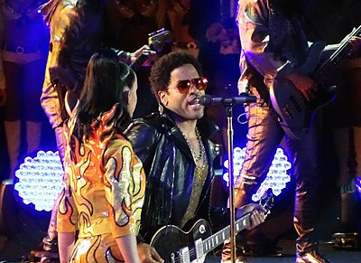 Which Lenny Kravitz song reached the top 10 on the Billboard Top 100 chart in 1991?