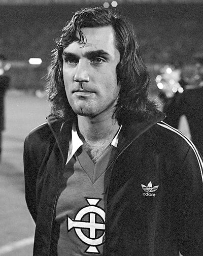 What are the teams that George Best had played for? [br](Select 2 answers)