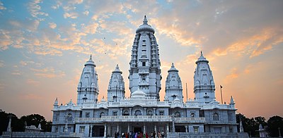 Which historical site in Kanpur is known for its ancient temple architecture?