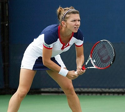 Simona Halep holds citizenship in which country?