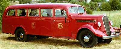 Which company did Studebaker partner with until 1911?