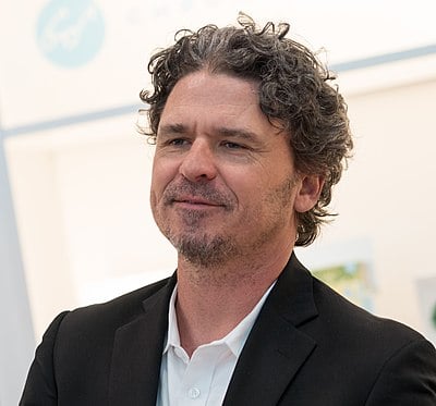 What is Dave Eggers' profession?