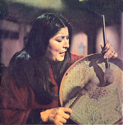 Mercedes Sosa gave voice to songs written by?