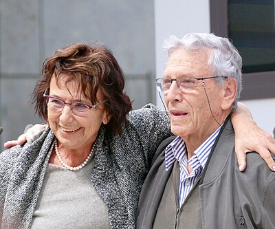 How was Amos Oz's legacy perceived?