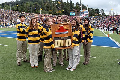 How many team national titles have the California Golden Bears won in women's sports?