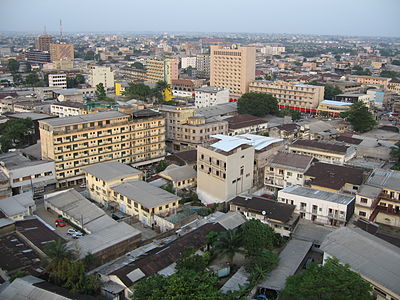 Which European country colonized Douala in the 19th century?