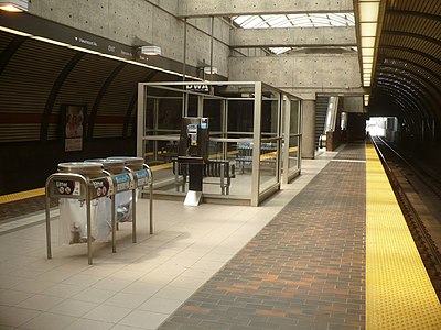 What is the maximum speed limit for TTC subway trains?