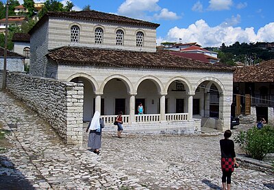 Which national park is located to the east of Berat?