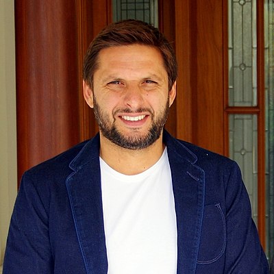 Which charity foundation was founded by Afridi?