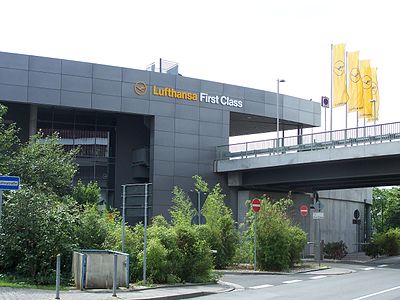 Which of the following is among the owners of Lufthansa? [br](Select 2 answers)