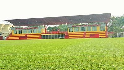 In which year did Selangor F.C. achieve a league and cup double?
