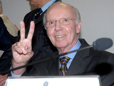 How many World Cup titles did Zagallo win?