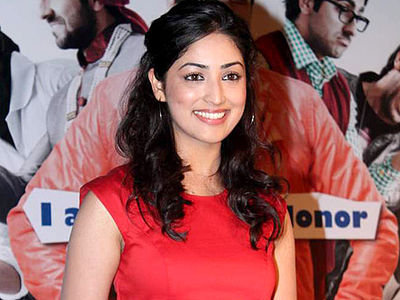Yami Gautam played a supporting role in which 2015 thriller?
