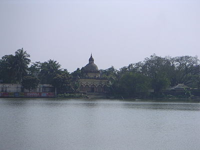 Which famous lake is situated in Agartala?