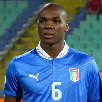 Who was the coach of West Ham United when Ogbonna joined in 2015?